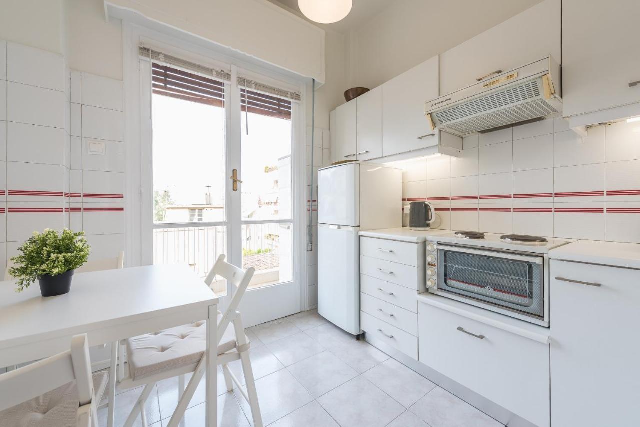 Cozy And Fresh Apt Close To Metro เอเธนส์ ภายนอก รูปภาพ